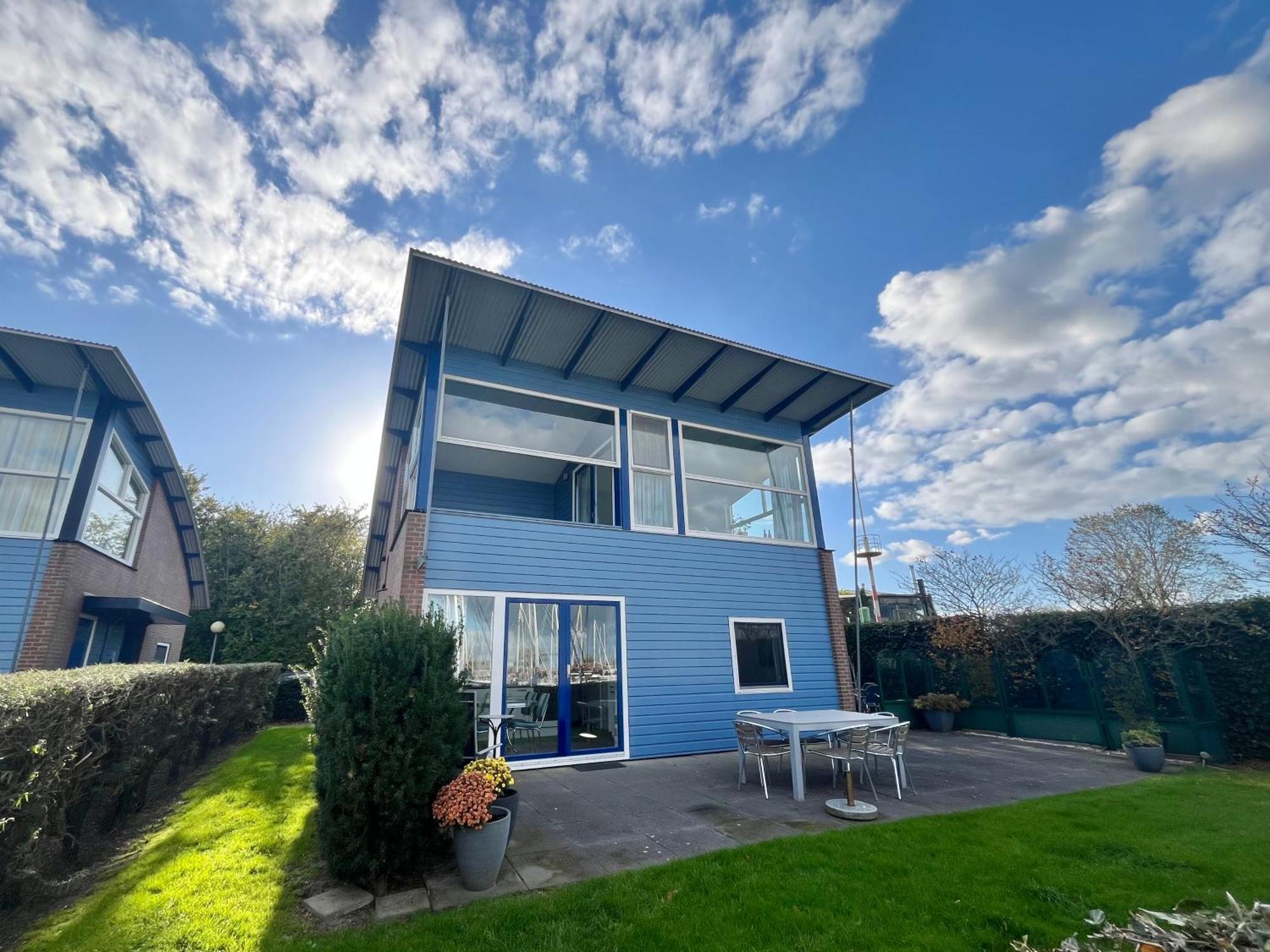 6Pers Modern Harbor House Jasmijn With Fenced Garden And Lake View Anjum Exterior photo